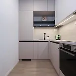 Metropolis- Brand New With Free Parking Apartment