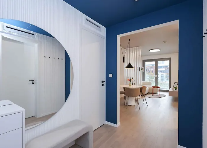 Metropolis- Brand New With Free Parking Apartman *